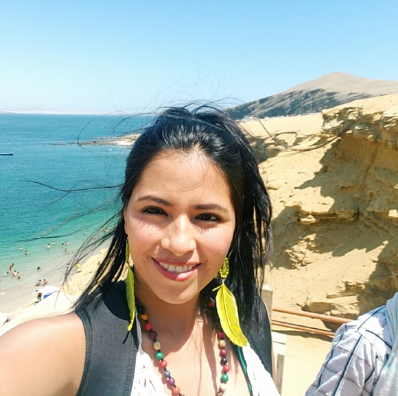 Meet your Posher, Dina - Picture 11 of 17